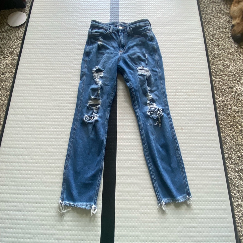 Holister 24in Ripped Mom jeans